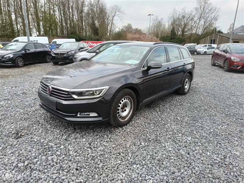 Volkswagen Passat Variant 1.6 CR TDi Highline Business n°276
