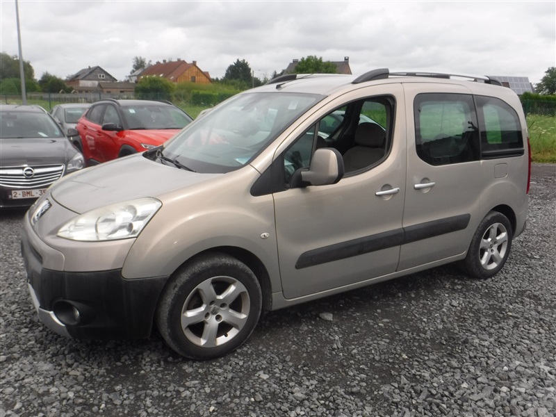 Peugeot Partner 1.6 HDi L2H1 Confort 121 EURO4 n°144