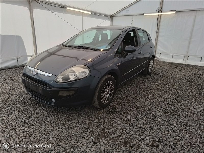 Fiat Punto N°87