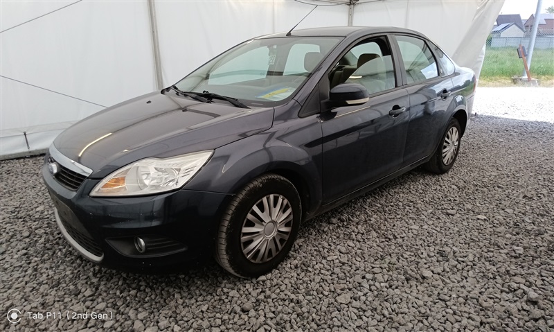 Ford Focus 1.6i Ghia n°258