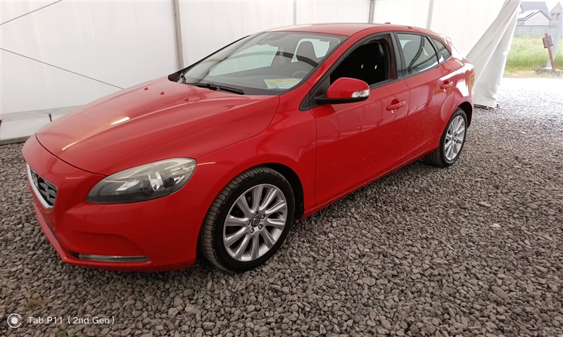 Volvo V40 1.6 D2 Momentum n°05