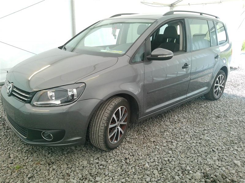 Volkswagen Touran 1.6 CR TDi n°160