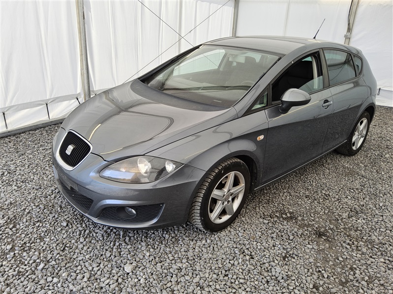 Seat Leon 1.6 CR TDi Ultima Carbon Reference DPF. 192