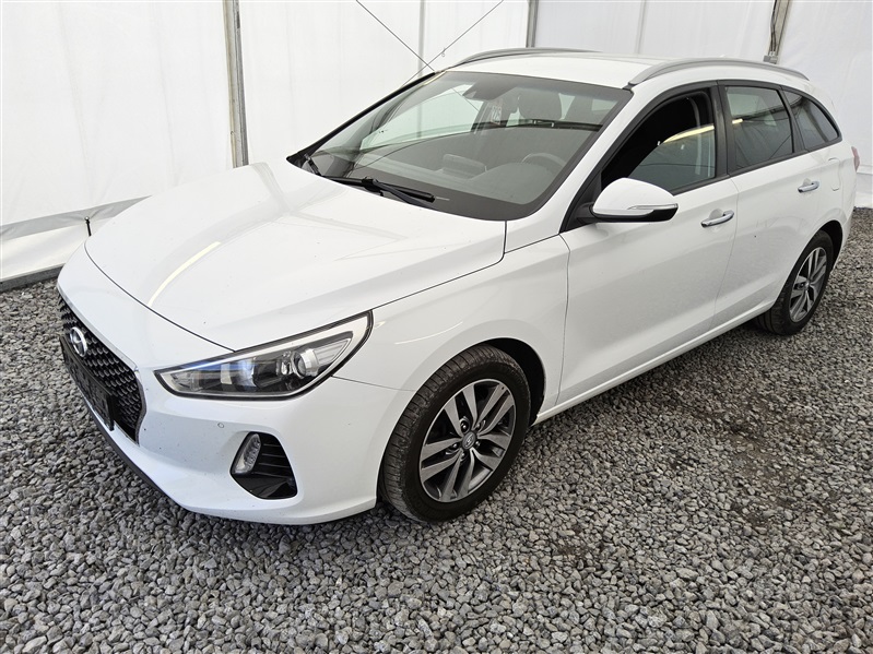 Hyundai i30 1.6 CRDi Air 225