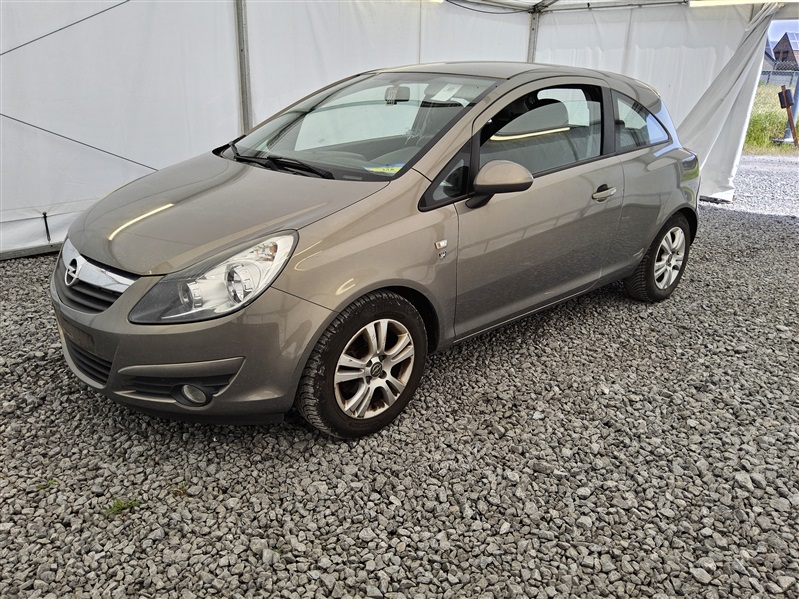 Opel Corsa 1.2i Enjoy 220