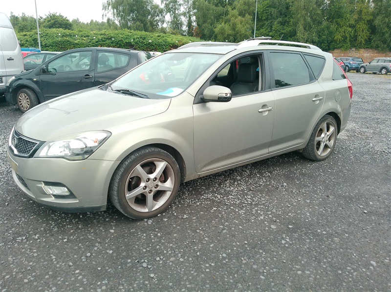 Kia Ceed SW / cee'd SW EURO5 CT ROUGE n°189