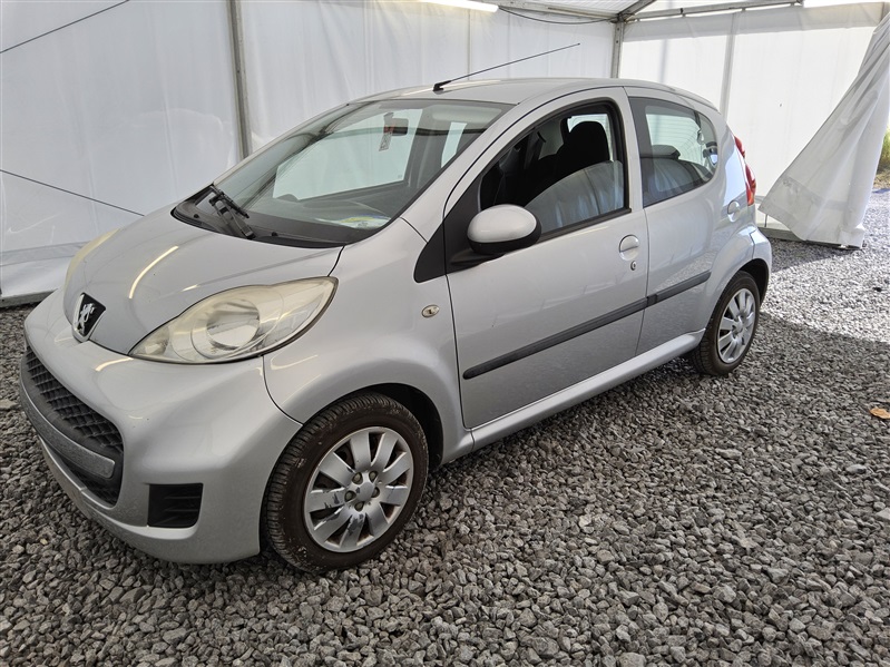 Peugeot 107 1.0i Trendy 2Tronic n°297