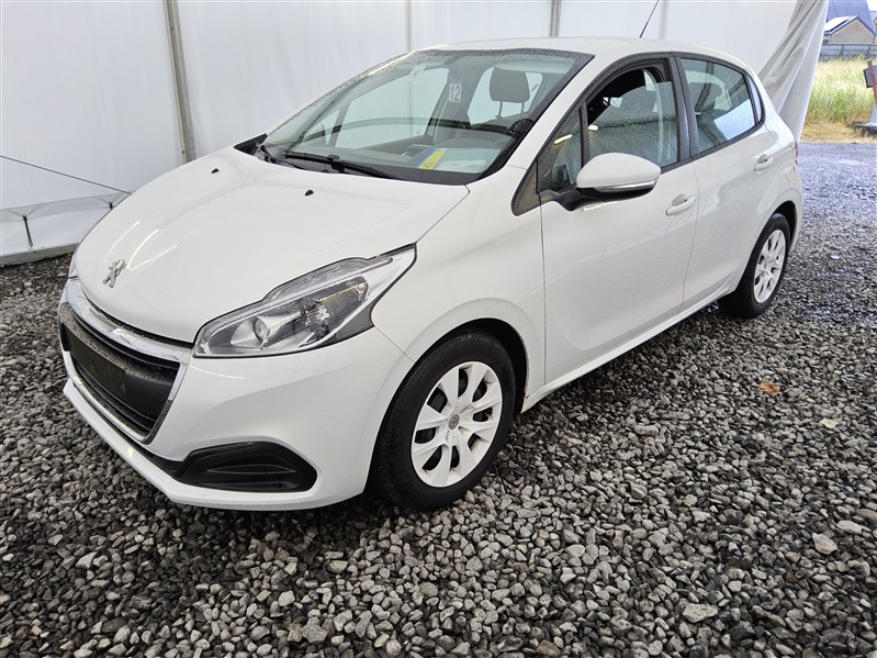 Peugeot 208 1.2i PureTech Like  n°12