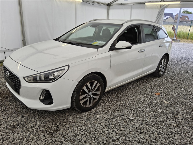 Hyundai i30 1.6 CRDi Clim/Nav/CarPlay/Cam/Att. Rem/Pdc av-ar n°285
