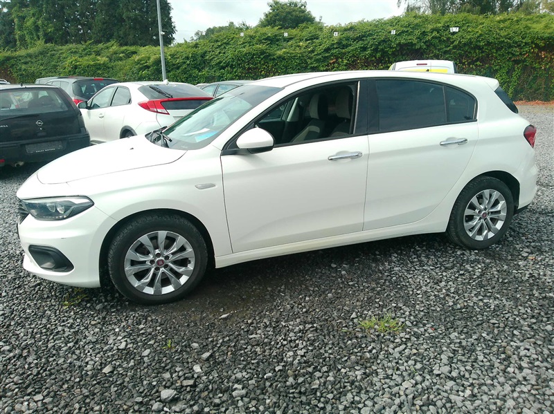 Fiat Tipo 1.4i Pop EURO6 n°215
