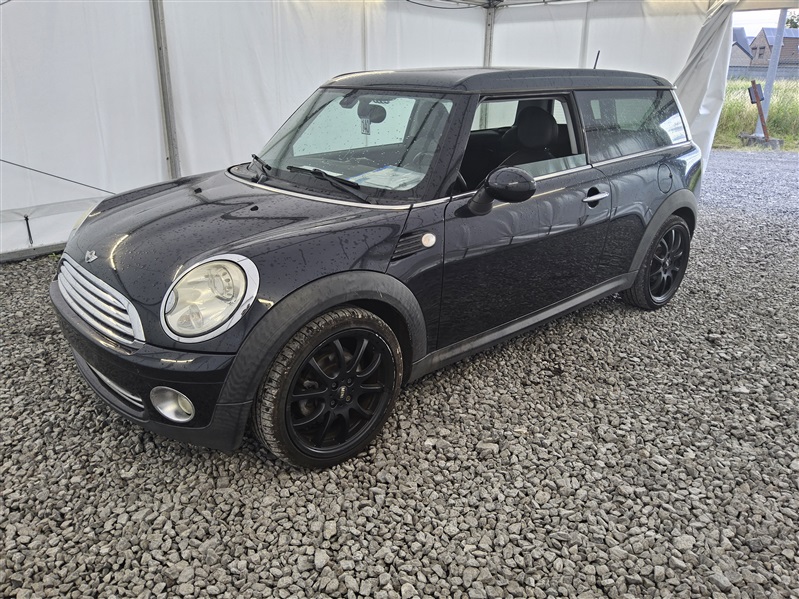 MINI Cooper Clubman 1.6i Cooper n°140