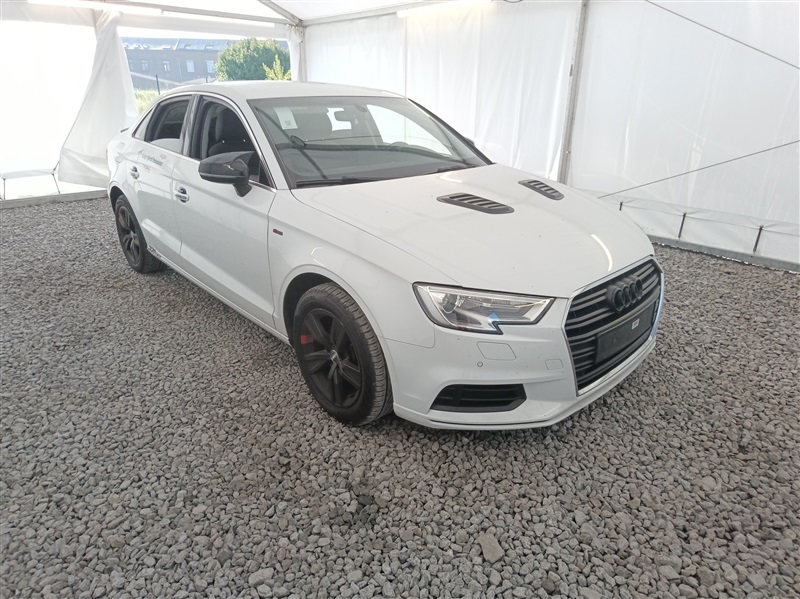 Audi A3 1.6 TDi 115Cv NAVI/COCKPIT/FULL LED/ALU//EXPERTISE N°184