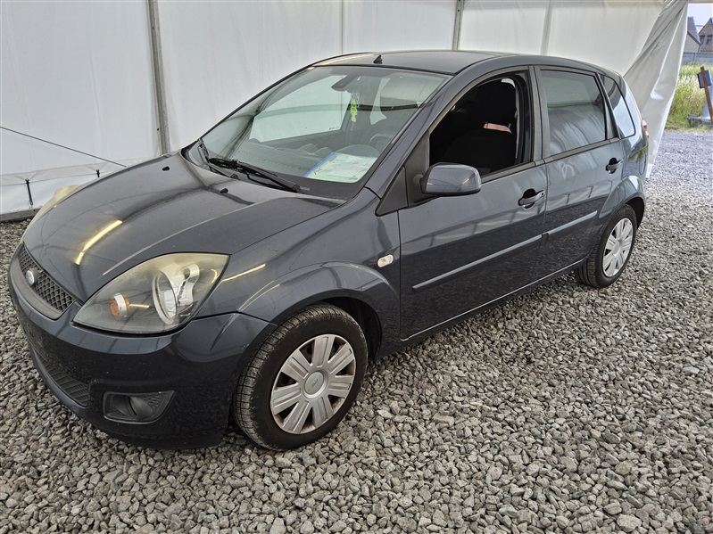 Ford Fiesta 1.3i Clim n°146