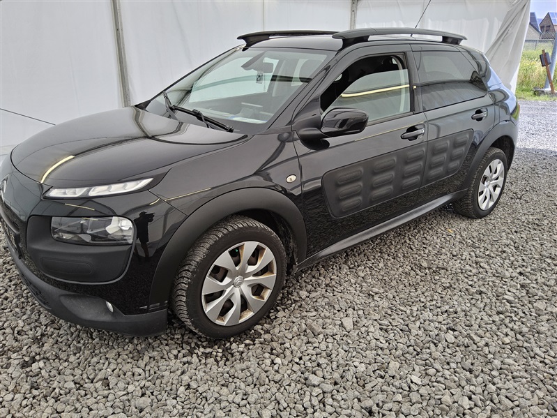 Citroen C4 Cactus 1.2i PureTech Feel CLIM / NAVI / CAMERA n°257