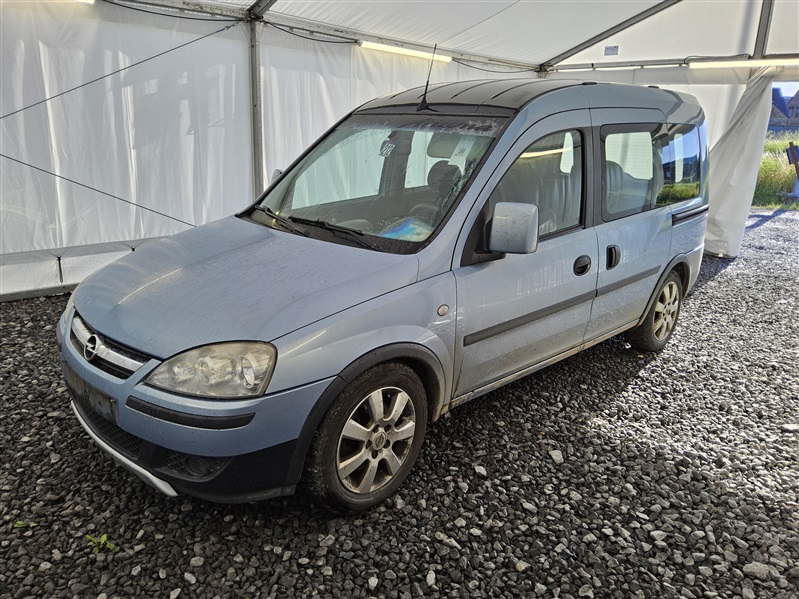 Opel Combo 1.7 DTH CDTi Essentia (Hayon/Achterklep) n°212