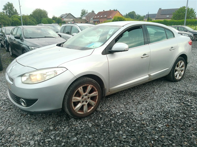 Renault Fluence 1.6i Privilège EURO5 n°251