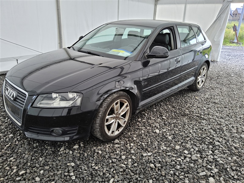 Audi A3 2.0 TDi Attraction Start/Stop DPF S tro n°274