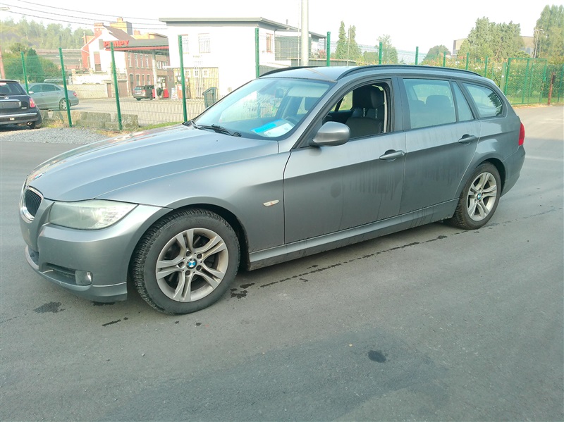 BMW 318 318 d EURO5 n°235