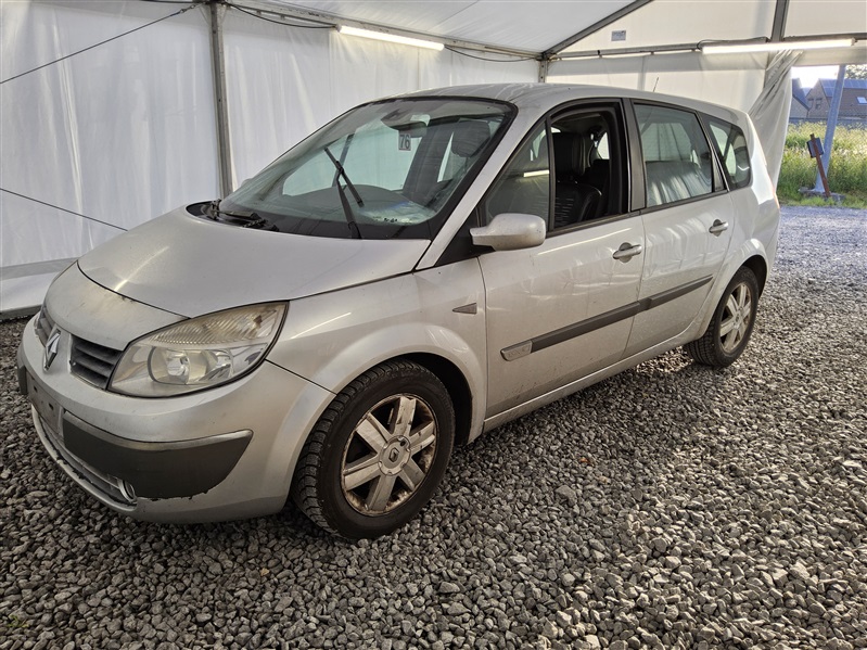 Renault Scenic 1.9 DCI n°76
