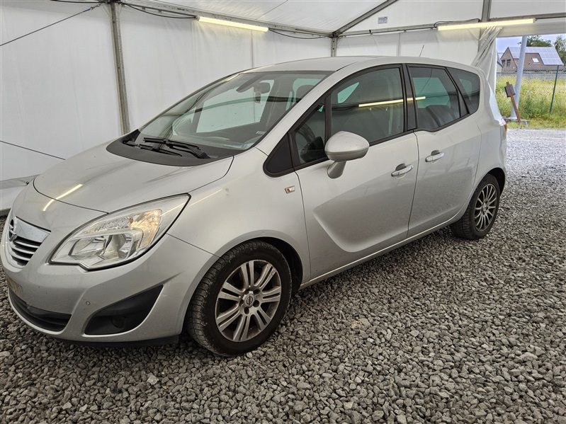 Opel Meriva 1.7 CDTi Cosmo DPF N 103