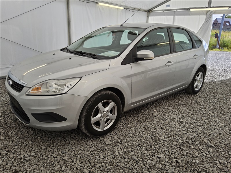 Ford Focus 1.4i Trend n°153