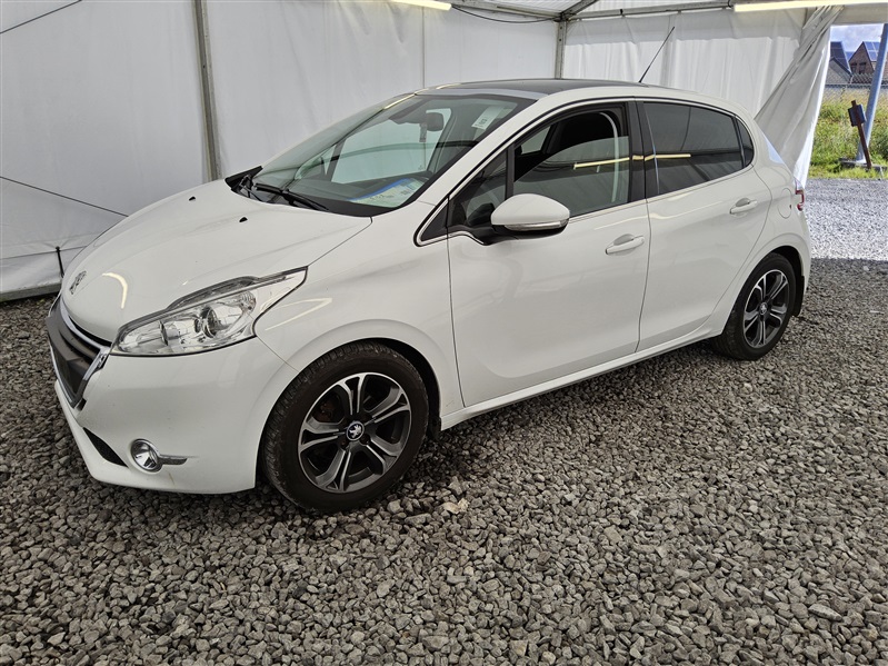 Peugeot 208 1.6i XY N°  232