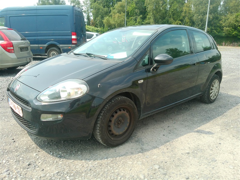 Fiat Punto 1.2i Pop EURO5 n°263