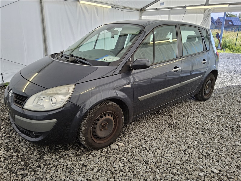 Renault Megane Scenic 1.5 dCi N° 206