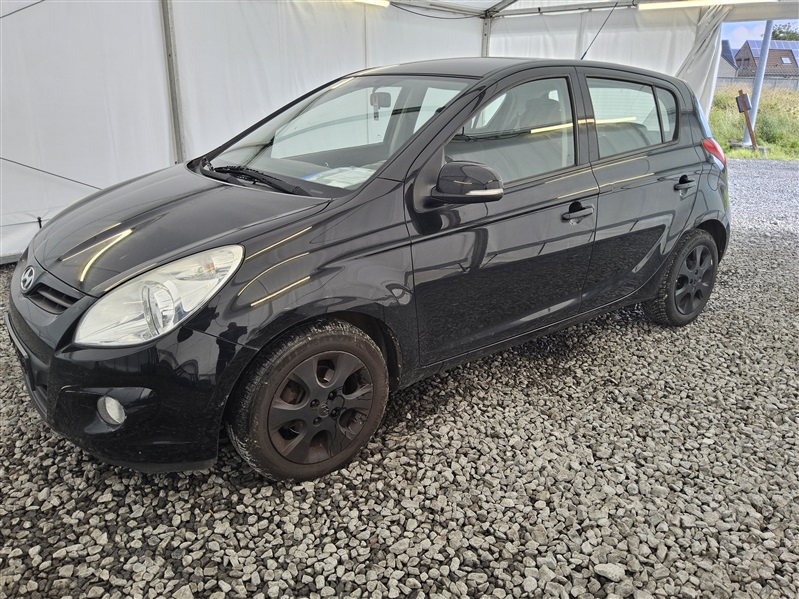 Hyundai i20 1.2i Lounge MY2011 n°270
