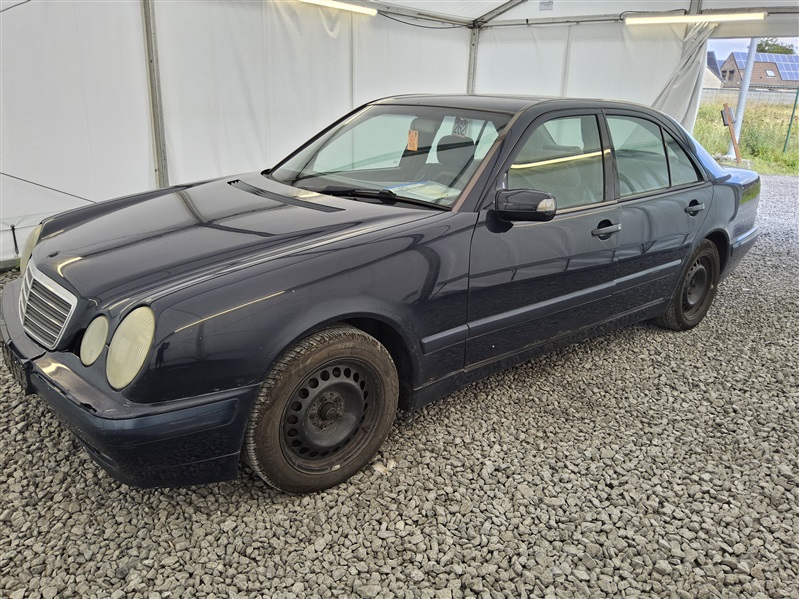 Mercedes-Benz E 200 E200 d Berline n°262