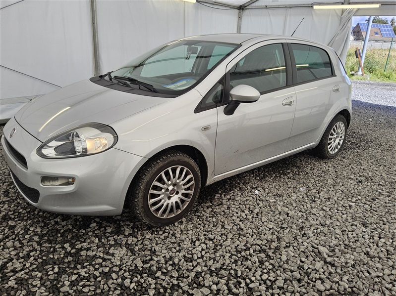 Fiat Punto 1.2i Street n°33