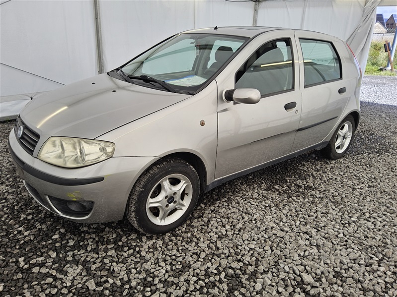 Fiat Punto 1.2i n°300