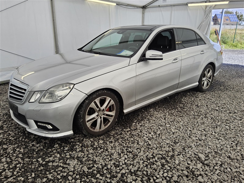 Mercedes-Benz E 220 E 220 CDI BE Avantgarde n°32