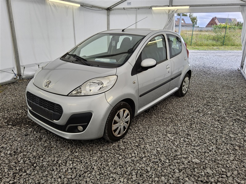 Peugeot 107 n°83