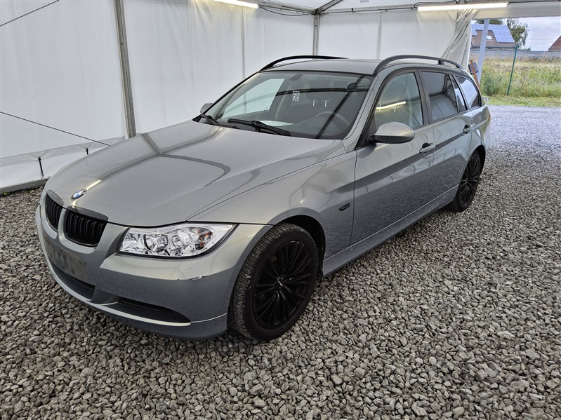 BMW 320 320i n°68
