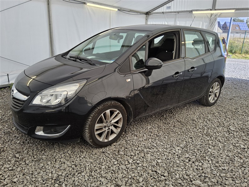 Opel Meriva 1.4i Ultimate Edition n°141