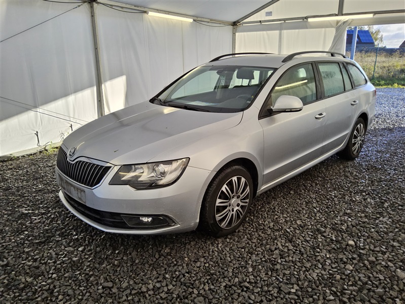 Skoda Superb 1.6 CR TDi GreenLine Ambition N°27