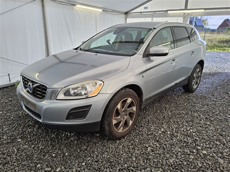 Volvo XC60 2.4 D5 AWD Ocean Race Geartronic N°277