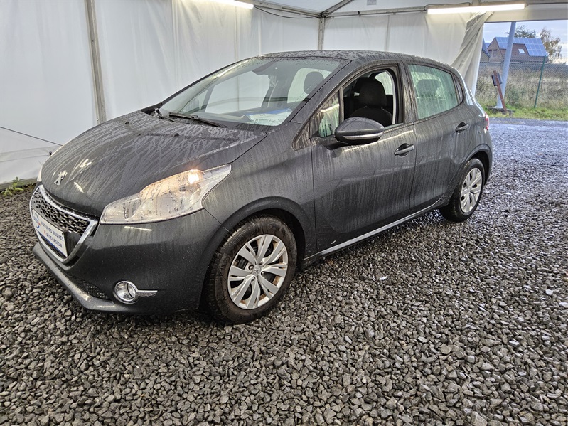 Peugeot 208 1.4 HDi Active n°49