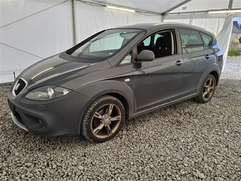 Seat Altea Altea 1.6 CR TDi DPF n°120