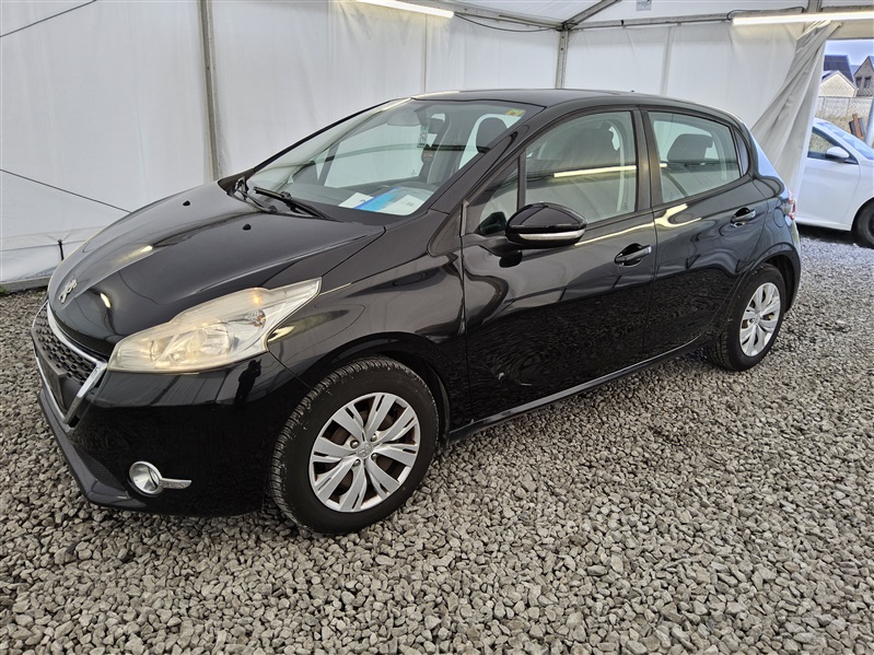 Peugeot 208 1.4 HDi Allure n°159