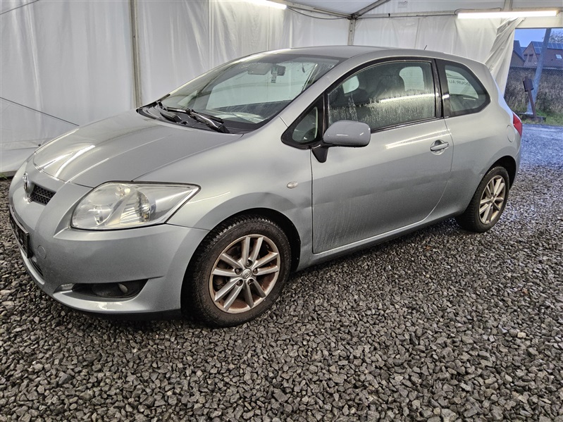 Toyota Auris 1.4 D-4D Edge N°209