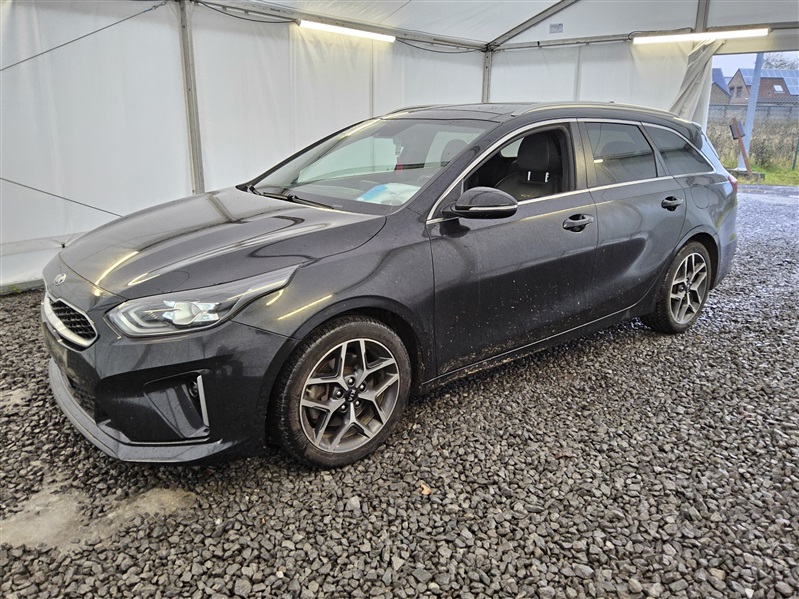 Kia Ceed SW / cee'd SW 1.6 CRDi GT-Line  Cuir / Navi / Caméra / Toit Pano N°222