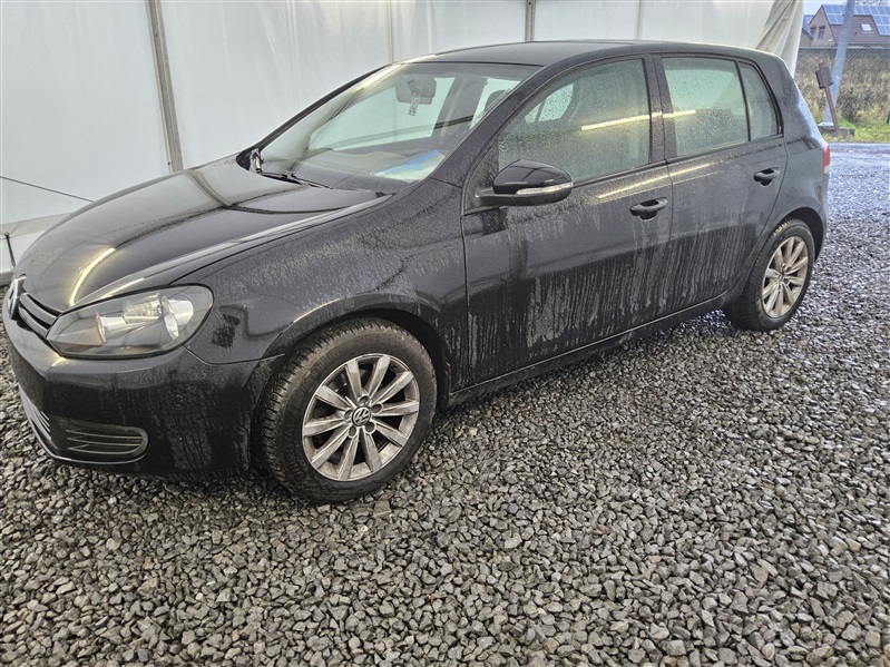 Volkswagen Golf 1.6 CR TDi Trendline DPF N°242