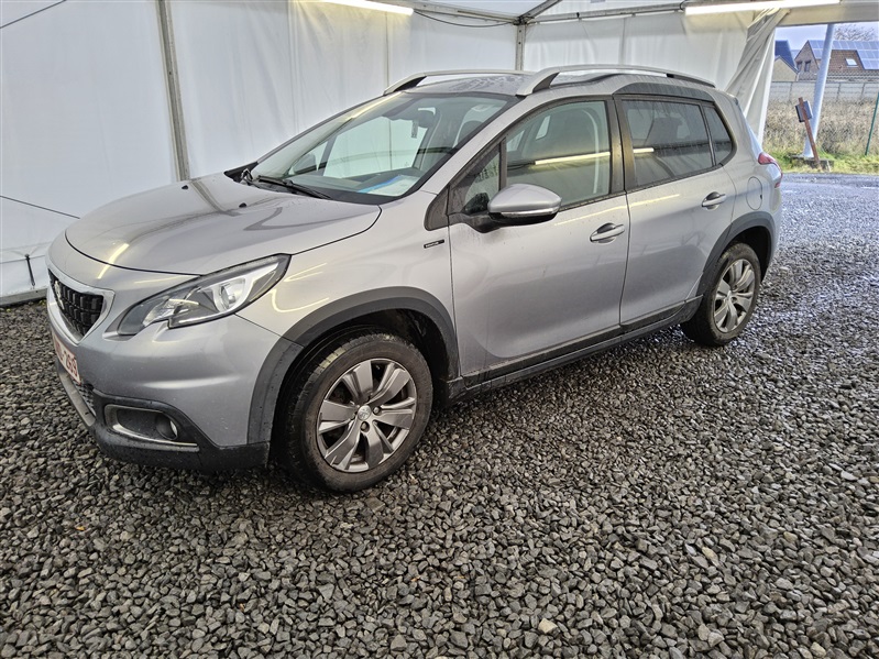 Peugeot 2008 1.2i Signature S&S N°30