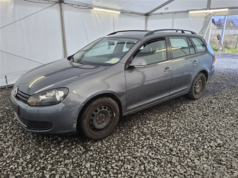 Volkswagen Golf Variant 1.6 CR TDi Trendline BMT DPF N°288