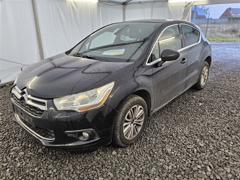 Citroen DS4 1.6 e-HDi Chic N°94