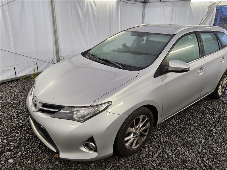 Toyota Auris 1.4 D N°39