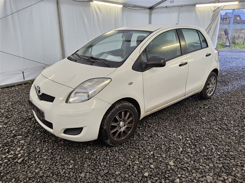 Toyota Yaris 1.4 D-4D London DPF N°53