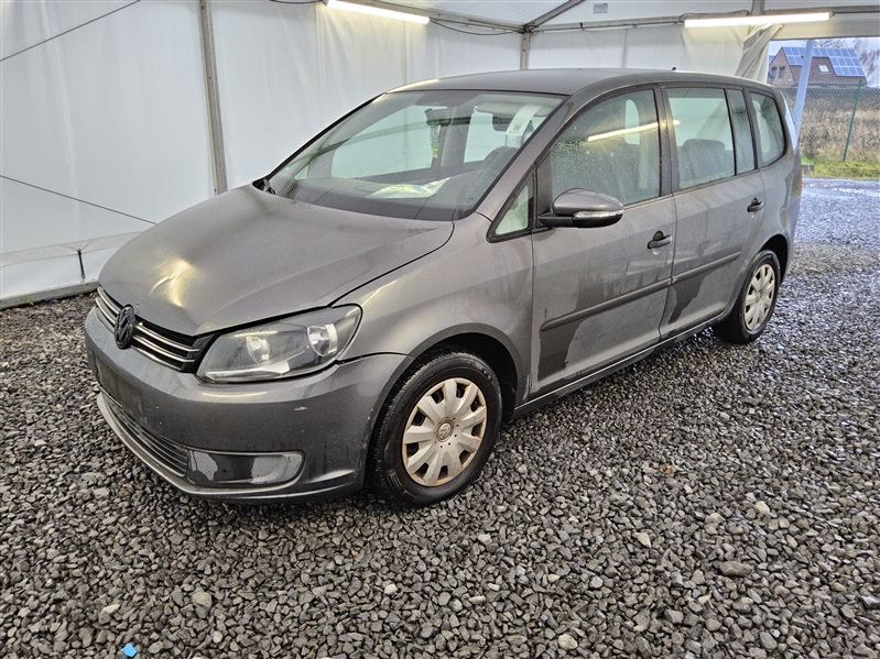 Volkswagen Touran 1.6 CR TDi Trendline N°136